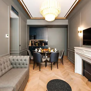 Pick A Flat's Champs Elysees - Rue Lincoln , París Francia