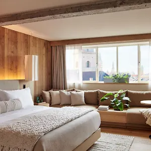 1 Otel